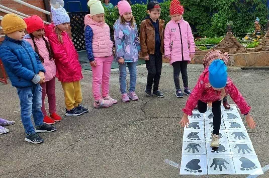 Асфальтовая игровая площадка